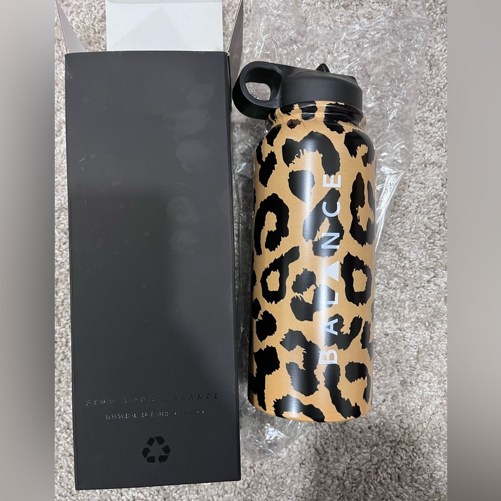 NIB Balance Athletica Element‎ Water Bottle King Cheetah